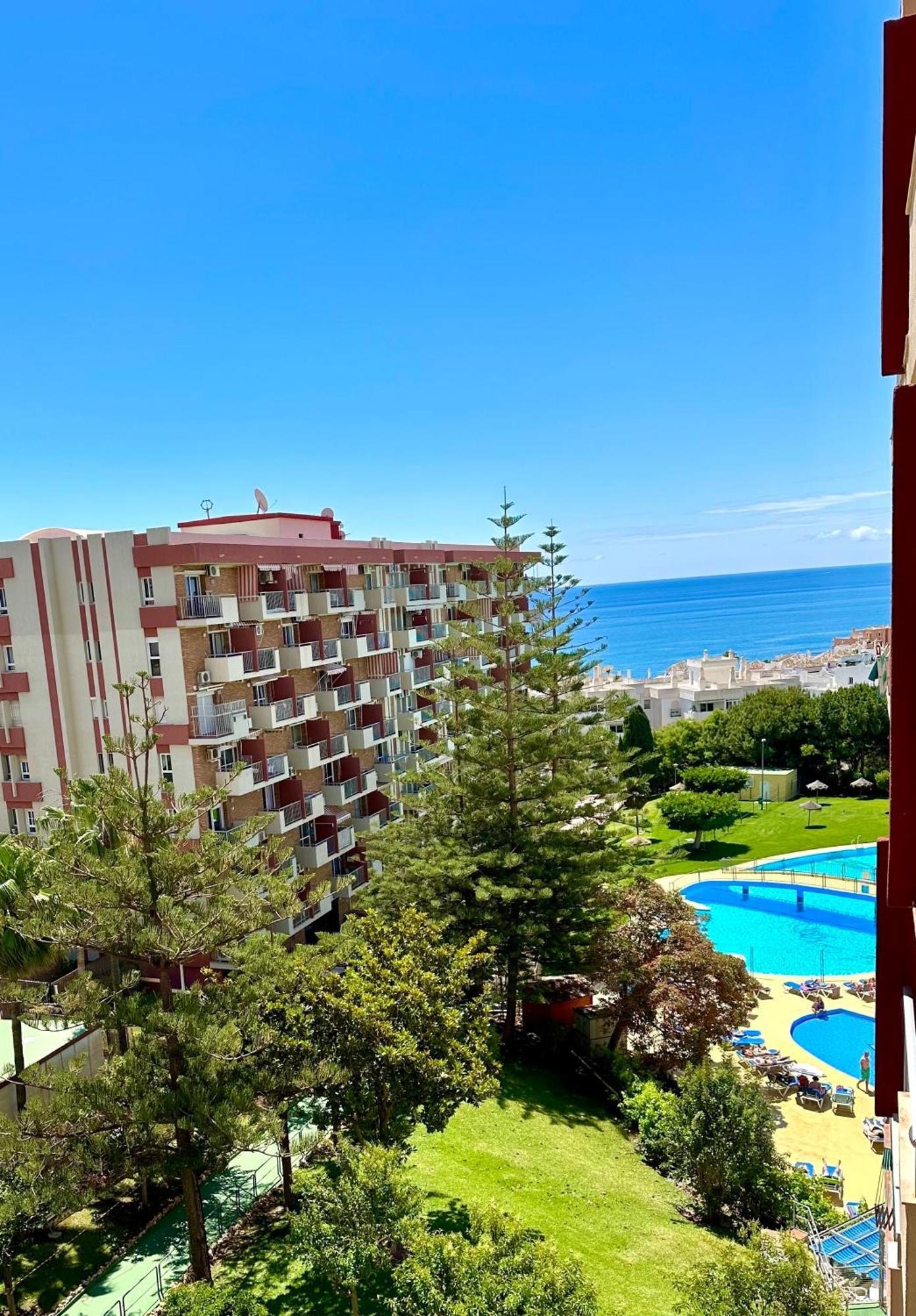 Minerva Estudio Suite White Jasmine, Beach And Pool Benalmadena Exterior photo